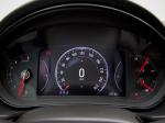 Opel Insignia Hatchback 2013 года